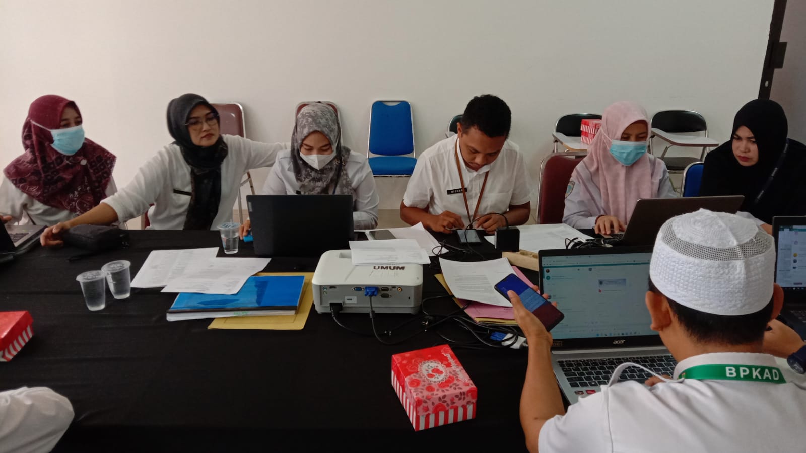 DESK  PENYEDERHANAAN BIROKRASI