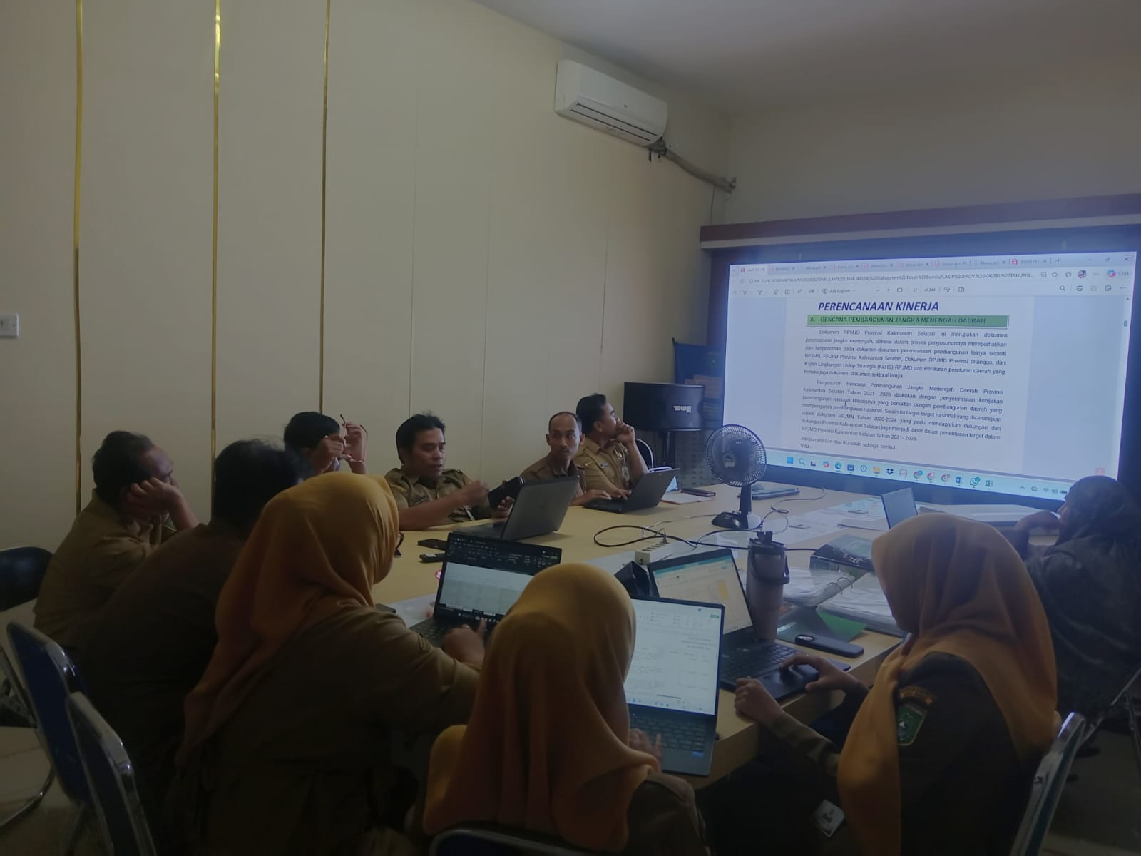 LAPORAN HARIAN BAGIAN ORGANISASI