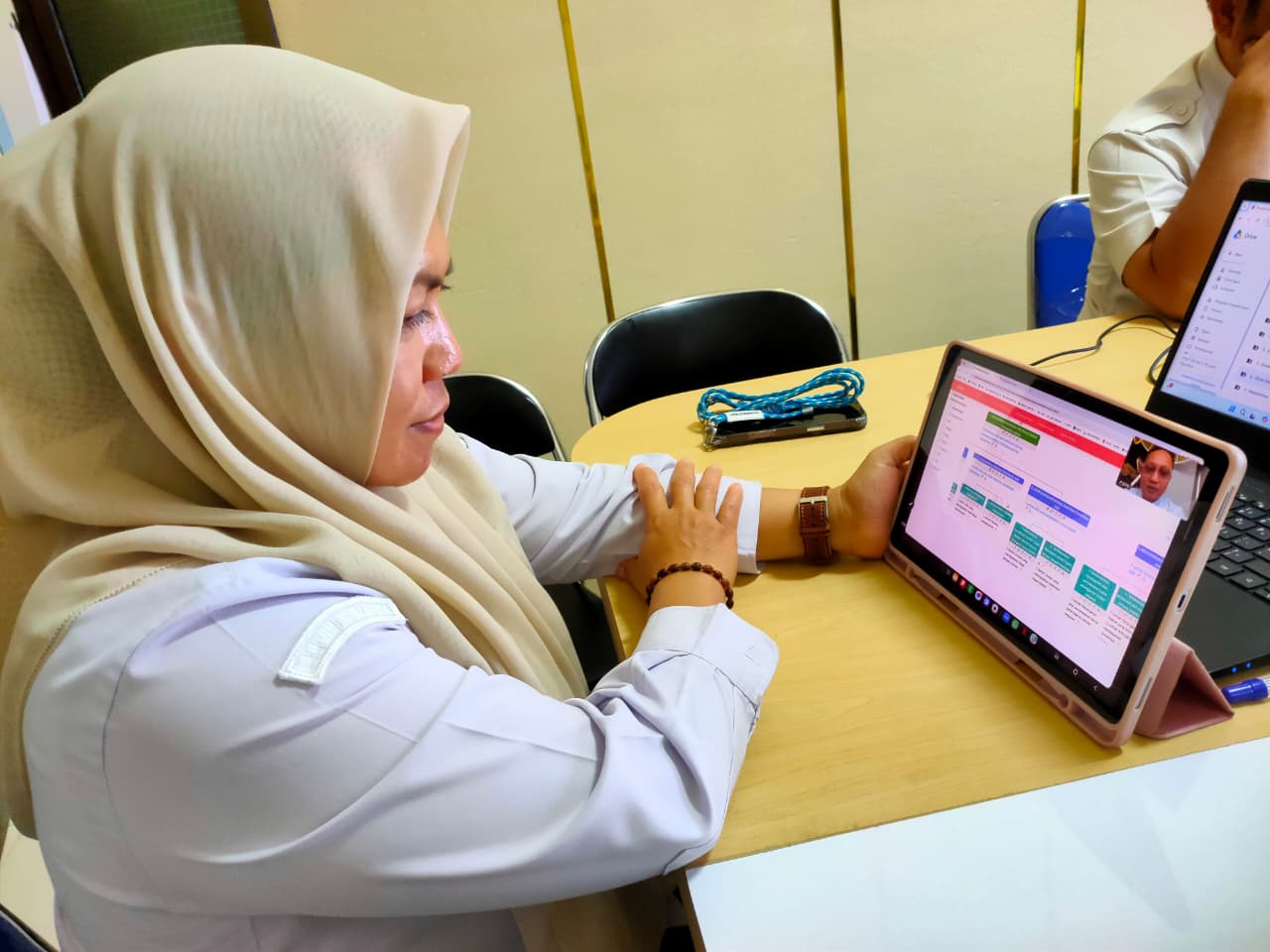 LAPORAN HARIAN BAGIAN ORGANISASI